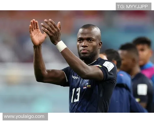 瓦伦西亚中场再次受伤，球队战绩直线下滑，主帅面临压力增加